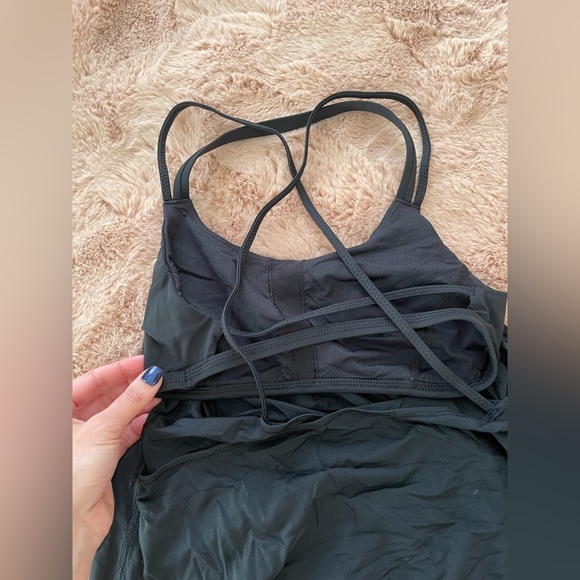 Black Lululemon workout top - Picture 5 of 6